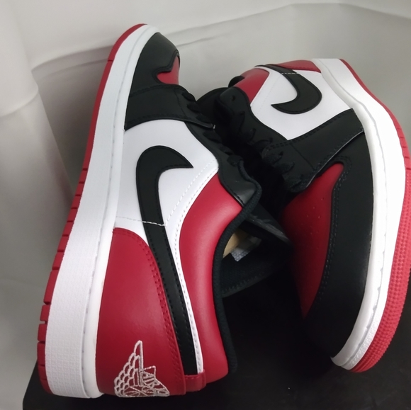 Jordan 1 bred toe size 10 - Picture 5 of 6